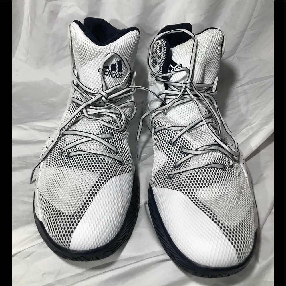 ADIDAS CRAZY BOUNCE Basketball Shoe - Picture 3 of 9